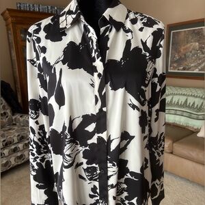 Classy Black White Floral Blouse M Madison d’ Amelie